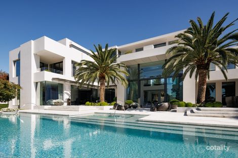 2-4 Macquarie Rd, Toorak, VIC 3142