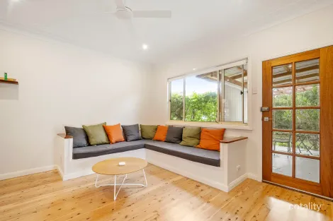 Property photo of 2 Cherry Road Eleebana NSW 2282