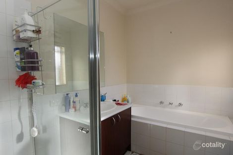 Property photo of 3/2-4 Rutman Close Werribee VIC 3030