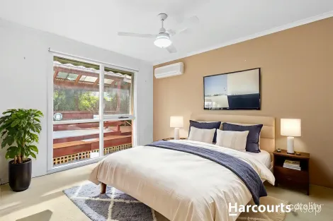 Property photo of 5 Waruka Close Endeavour Hills VIC 3802