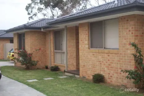 2/4 Van Ness Ave, Mornington, VIC 3931