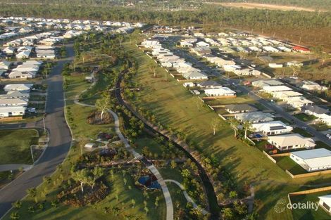 Property photo of 41 Orangeberry Circuit Mount Low QLD 4818