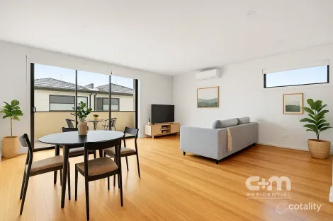 Property photo of 2/9 Nerissa Grove Oak Park VIC 3046