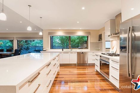 Property photo of 13 Empire Drive Mooroolbark VIC 3138