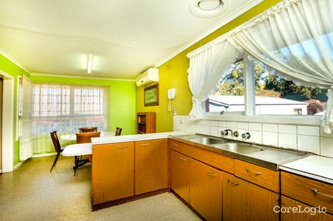 Property photo of 25 Vickers Avenue Strathmore Heights VIC 3041