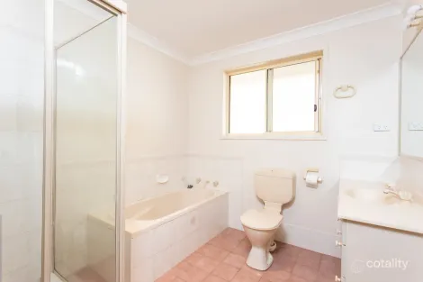 Property photo of 2/9 Panbula Place Flinders NSW 2529