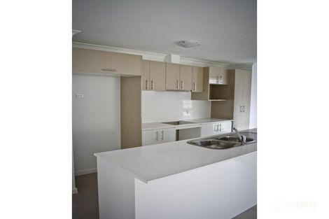 Property photo of 35 Farrier Crescent Hamlyn Terrace NSW 2259