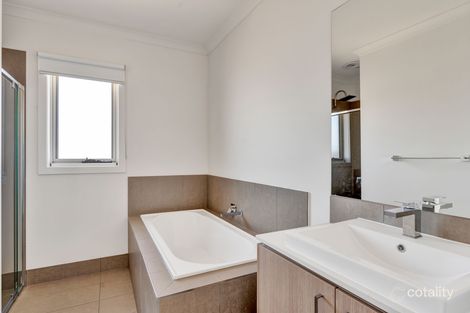 Property photo of 2 Turret Street Wyndham Vale VIC 3024
