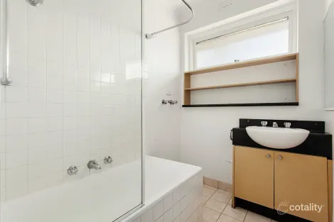 Property photo of 8/5 Walsh Street Ormond VIC 3204