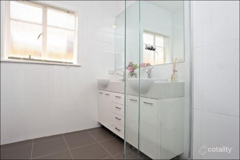 Property photo of 5 Empress Avenue Kingsville VIC 3012