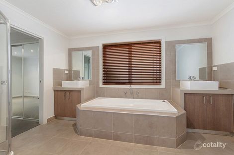 Property photo of 1 Oatlands Lane Cairnlea VIC 3023