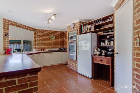 Property photo of 17 Summons Way Warnbro WA 6169