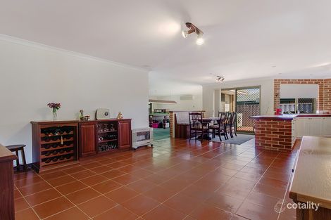Property photo of 17 Summons Way Warnbro WA 6169