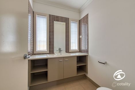 Property photo of 5 Rubina Court Berwick VIC 3806