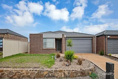 3 Toolern Waters Dr, Weir Views, VIC 3338