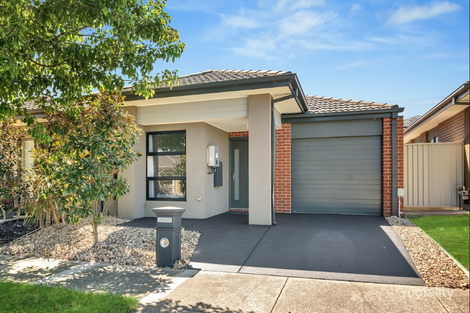 Property photo of 9 Eminence Drive Cranbourne West VIC 3977