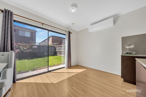 Property photo of 9 Eminence Drive Cranbourne West VIC 3977