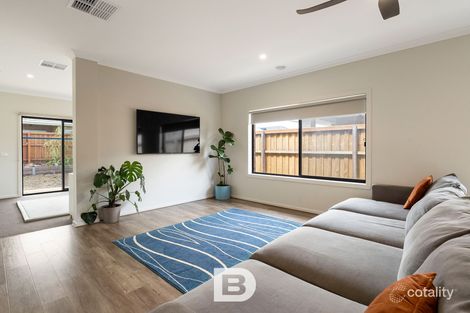 Property photo of 12 Tinsmith Drive Kyneton VIC 3444