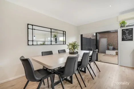 Property photo of 20 Rosette Parade Mickleham VIC 3064