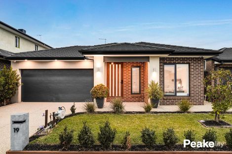 19 Powlett Dr, Clyde, VIC 3978
