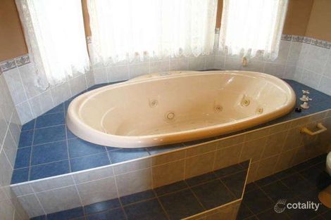 Property photo of 2 Placid Place Victoria Point QLD 4165