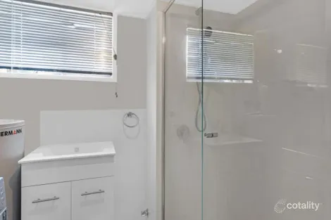 Property photo of 9/28 Hunter Avenue Labrador QLD 4215