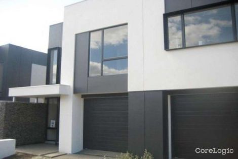 Property photo of 3 Burn Nar Look Drive Burwood VIC 3125