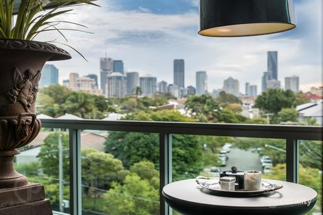 9/108 Oxlade Dr, New Farm, QLD 4005