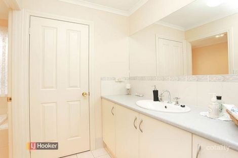 Property photo of 28A Rossiter Drive Evanston Park SA 5116