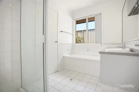 Property photo of 15 Balmain Place Doonside NSW 2767