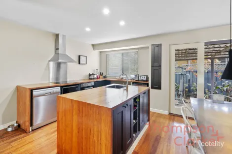 Property photo of 2 Waters Way Metford NSW 2323