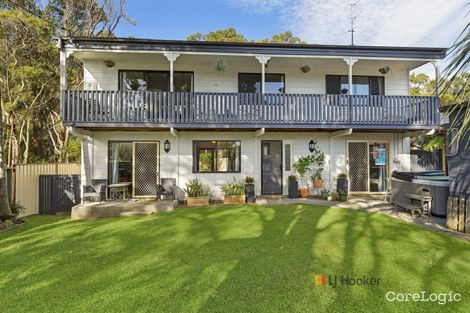 Property photo of 11 Merinda Avenue Charmhaven NSW 2263