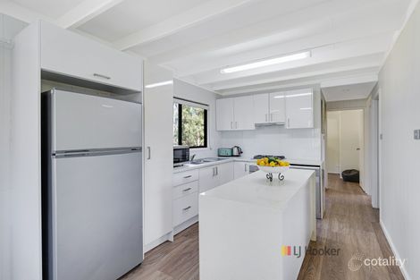 Property photo of 11 Merinda Avenue Charmhaven NSW 2263