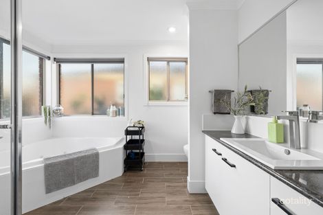 Property photo of 69 Fairway Drive Rowville VIC 3178