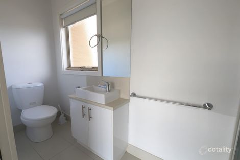 Property photo of 14 Densham Way Craigieburn VIC 3064