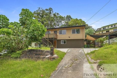 Property photo of 16 Innes Avenue Molendinar QLD 4214