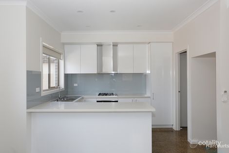 Property photo of 2/35 Whitelaw Street Reservoir VIC 3073