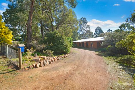 18 Springside Cres, Glen Forrest, WA 6071