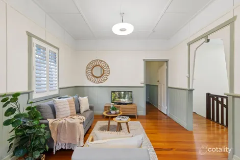 Property photo of 60 Boswell Terrace Wynnum QLD 4178