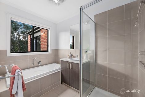 Property photo of 27A Greenslopes Drive Mooroolbark VIC 3138