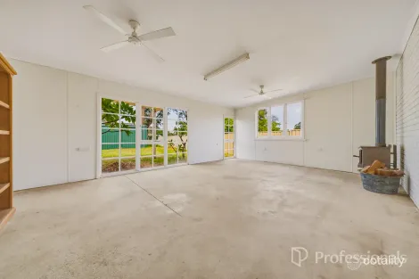 Property photo of 15 Fitzpatrick Place Waroona WA 6215