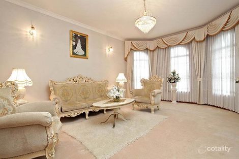 Property photo of 5 Coach Court Kings Park VIC 3021