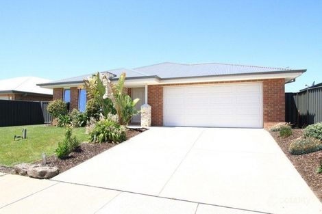 15 Relph Ave, Sale, VIC 3850