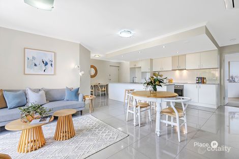 Property photo of 18/36 Kitchener Street Coorparoo QLD 4151
