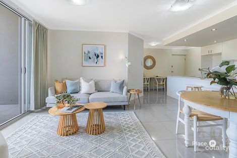 Property photo of 18/36 Kitchener Street Coorparoo QLD 4151