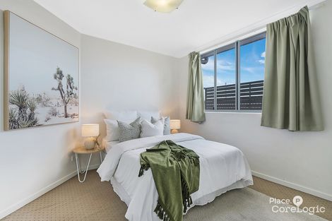 Property photo of 18/36 Kitchener Street Coorparoo QLD 4151