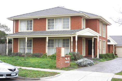 2/2 Regal Ave, Doncaster East, VIC 3109