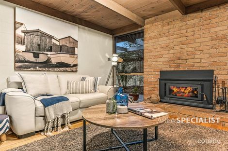 Property photo of 5 Locksley Close Dingley Village VIC 3172