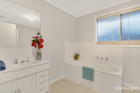 Property photo of 27 Exmouth Road Craigieburn VIC 3064