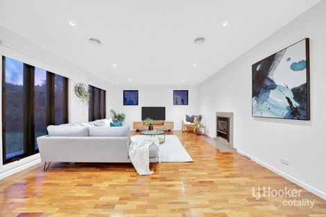 Property photo of 16 Ellis Close Point Cook VIC 3030